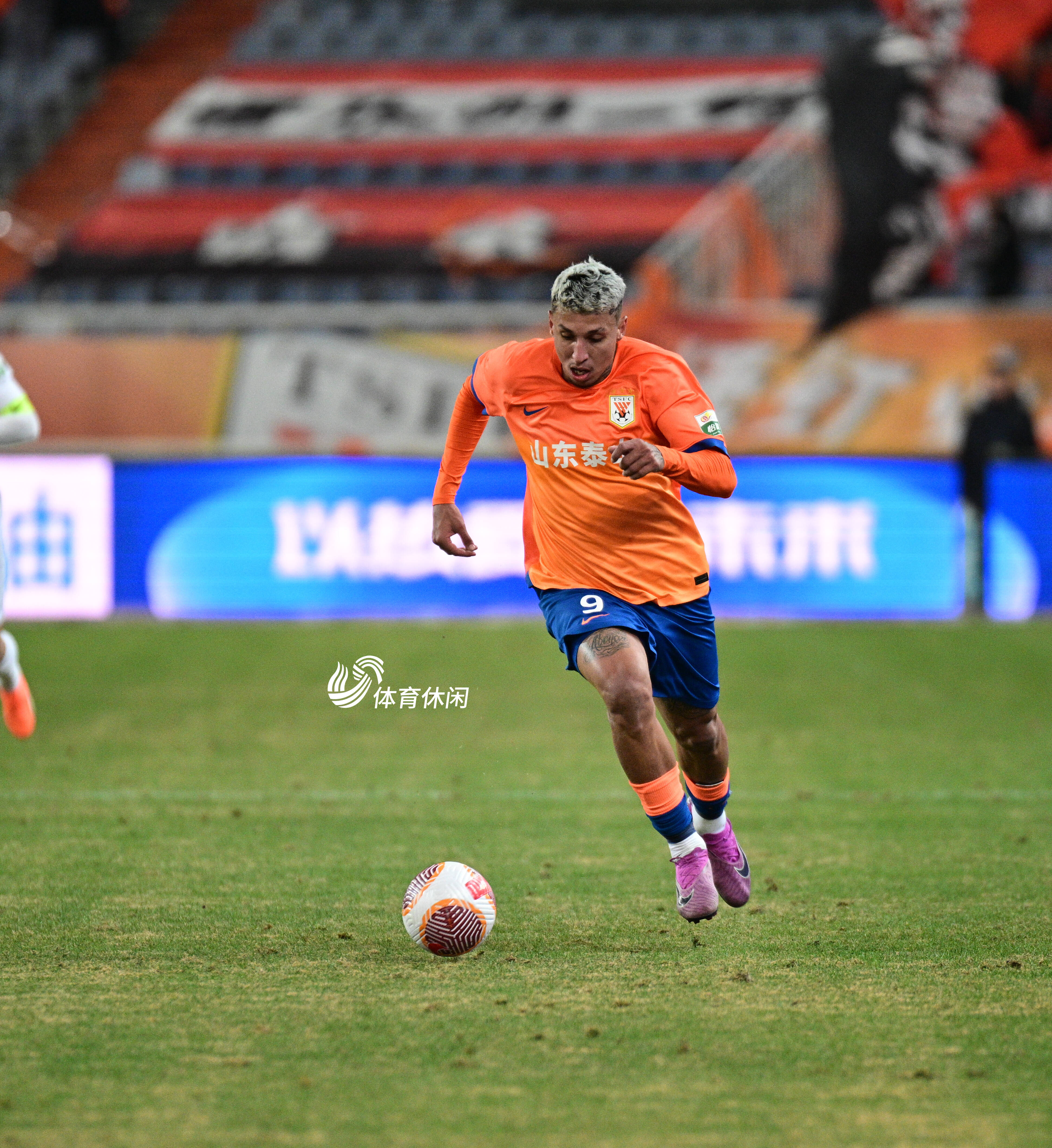 里程碑夜！山东泰山伤情更新，亚冠清晨刷纪录，底气十足，高层口径保持一致(山东泰山赛程亚冠)-九游体育电竞