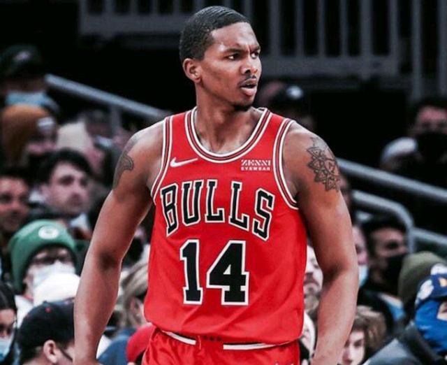 芝加哥公牛内部会议纪要流出:集结日官宣签约;CBA常规赛使命明确;赛程密集仍需轮换的简单介绍 芝加哥公牛内部会议纪要流出:集结日官宣签约;CBA常规赛使命明确;赛程密集仍需轮换的简单介绍