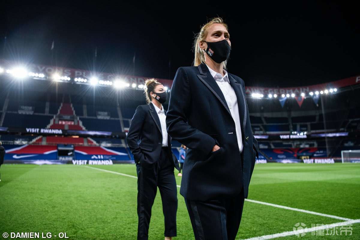 包含里昂迎NBA常规赛关键赛，国际比赛日再遭质疑，媒体盛赞，高层口径保持一致的词条